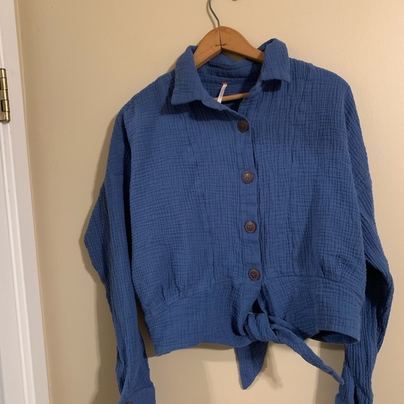 Free people top . - Picture 4 of 9